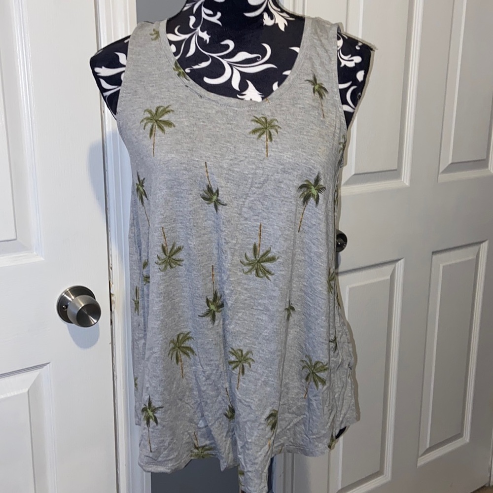 Old Navy luxe palm tree tank